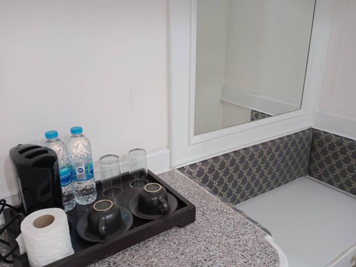 Royal Garden Home Hotel Bangkok Kültér fotó