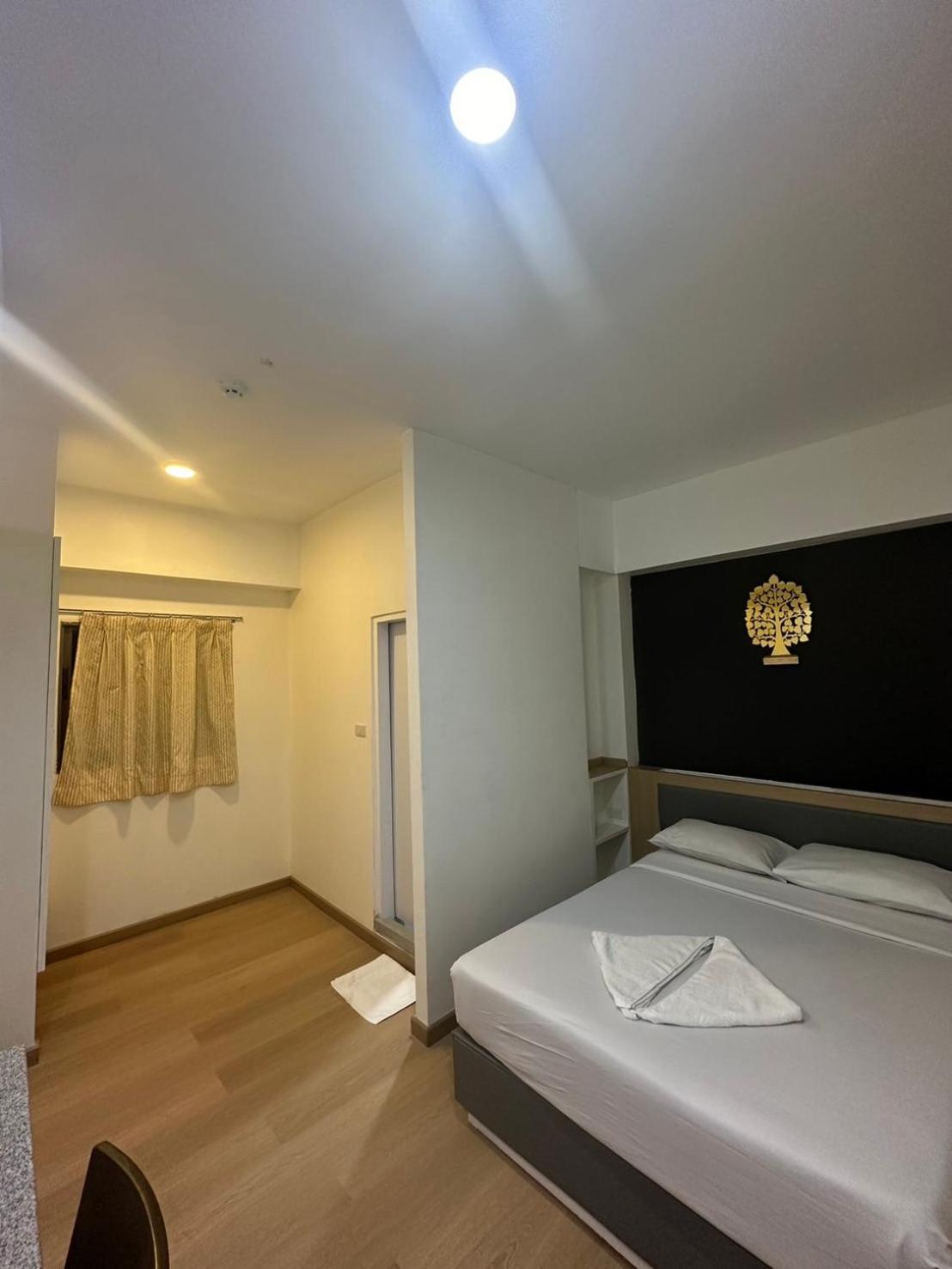 Royal Garden Home Hotel Bangkok Kültér fotó