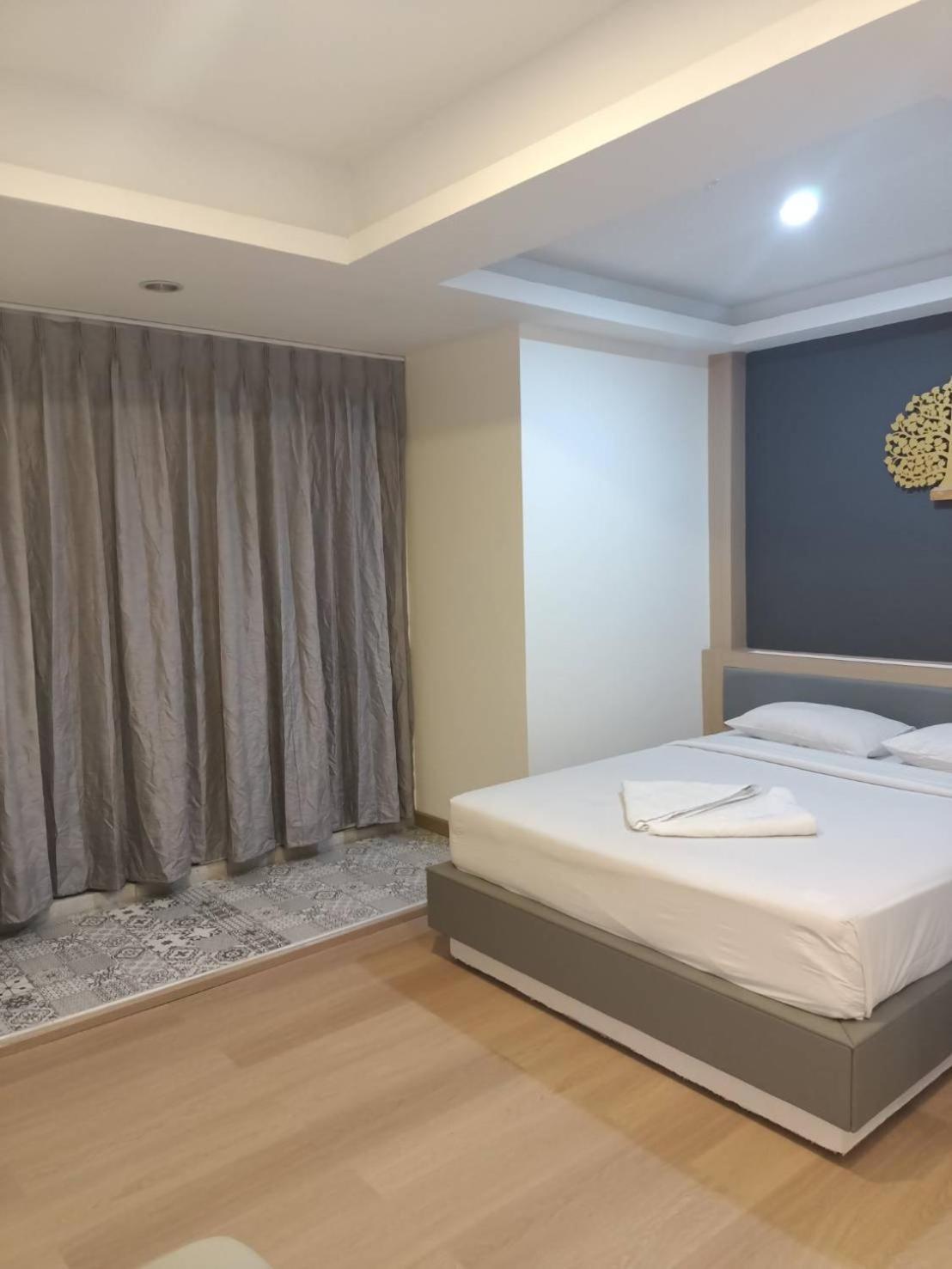 Royal Garden Home Hotel Bangkok Kültér fotó