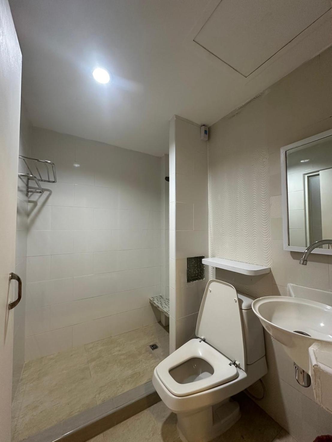 Royal Garden Home Hotel Bangkok Kültér fotó