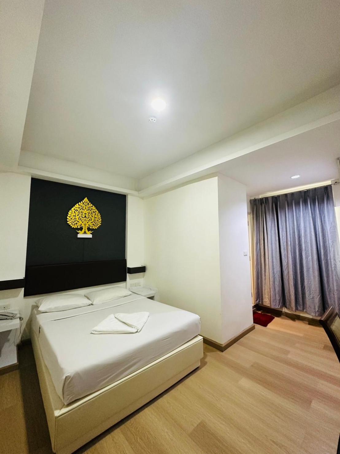Royal Garden Home Hotel Bangkok Kültér fotó
