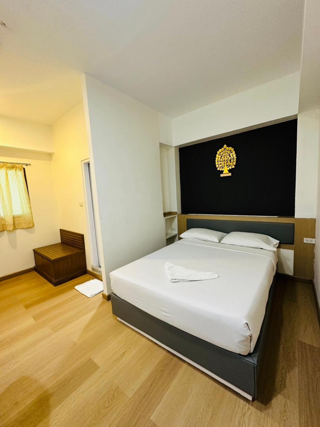 Royal Garden Home Hotel Bangkok Kültér fotó