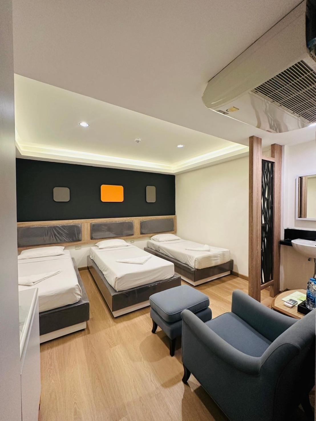 Royal Garden Home Hotel Bangkok Kültér fotó